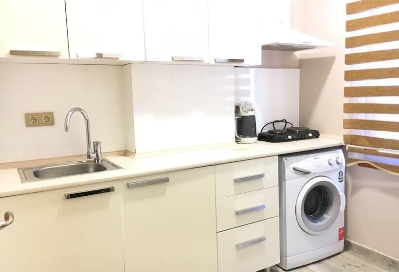 Basic Room, Grand Onur