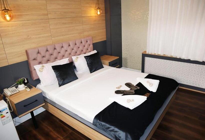 Basic Room, Grand Onur