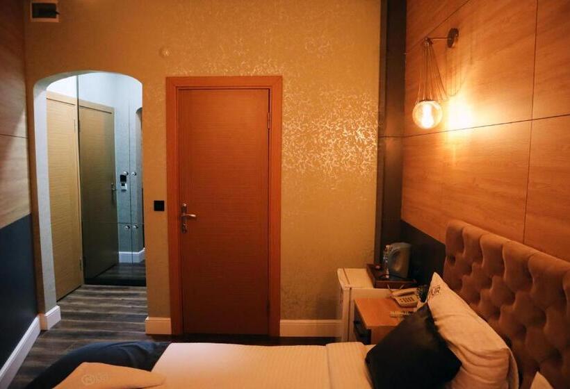 Basic Room, Grand Onur