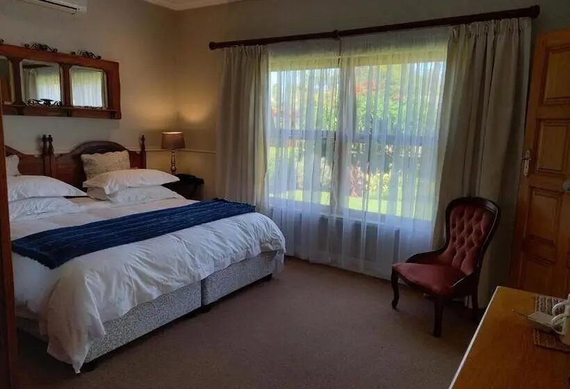 キングサイズベッドのスタンダードルーム, La Pension Guest House