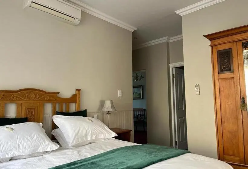 スイート（家族用）, La Pension Guest House
