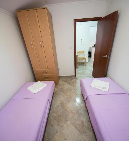 شقة غرفتين نوم مطلة على الحديقة, Apartments Pavićević