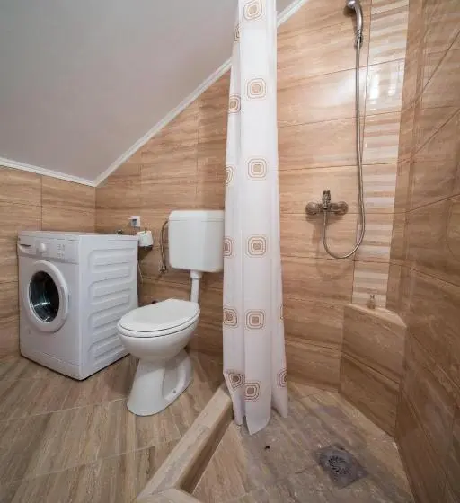 اتاق استاندارد چهار تخته, Apartments Pavićević