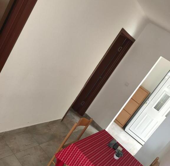 شقة غرفتين مطلة على البحر, Apartments Pavićević