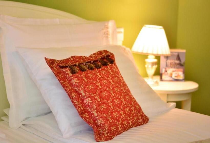 Habitaci�n Est�ndar Abuhardillada, Casa Georgius Krauss Sighisoara