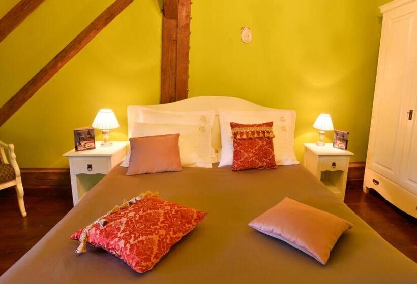 Habitaci�n Est�ndar Abuhardillada, Casa Georgius Krauss Sighisoara