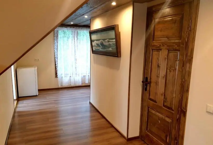 اتاق استاندارد با بالکن, Guest House And Camping Jurmala