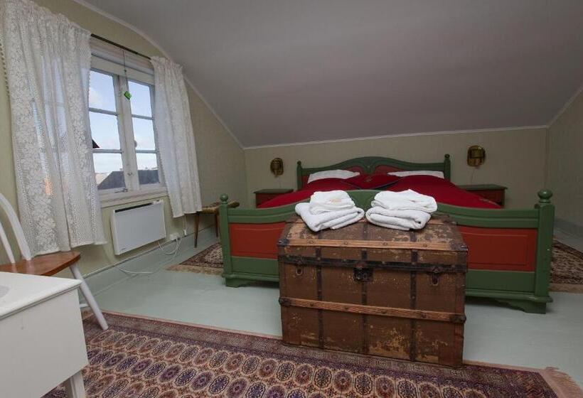 스탠다드 룸 공동 욕실, Kristina Apartment & Alma House