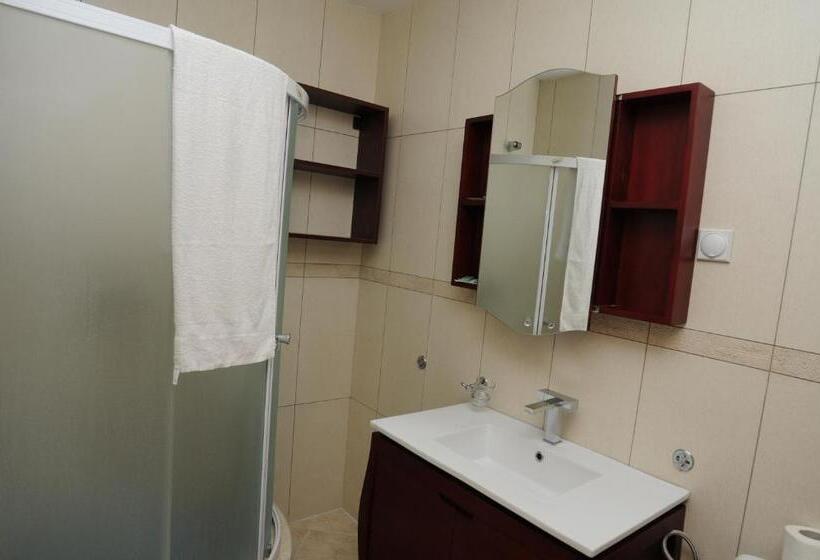 Номер Стандарт Трехместный, Kula Boutique