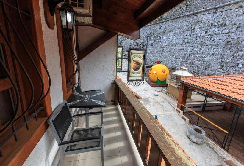 Номер Стандарт Трехместный, Kula Boutique