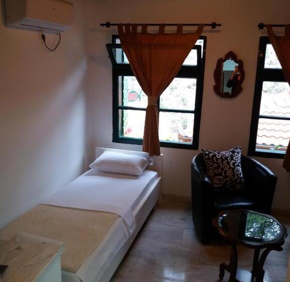 Номер Стандарт Индивидуальный, Kula Boutique