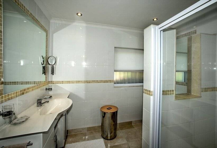 家庭公寓, Penguinden   Load Shedding Free