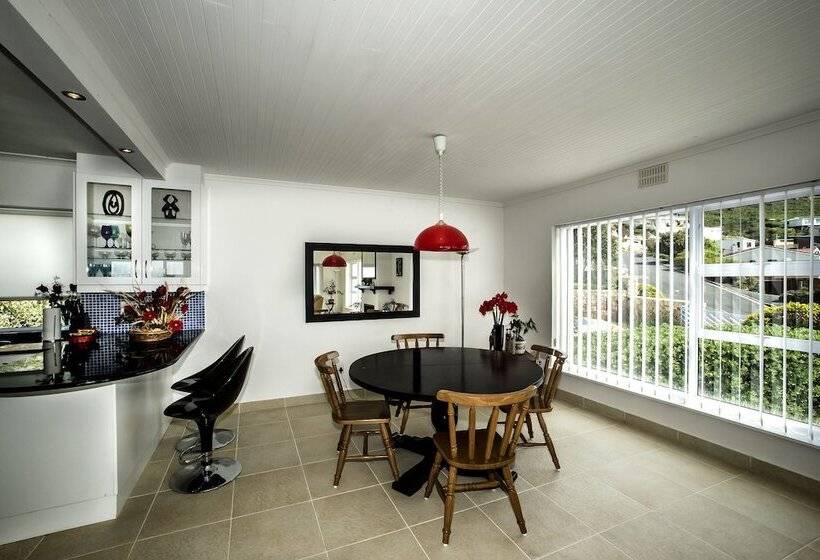 皇家套房, Penguinden   Load Shedding Free