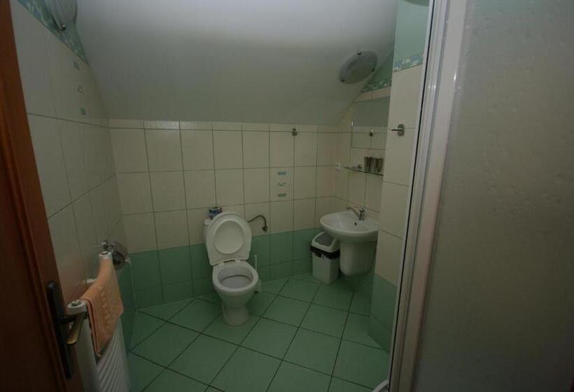 四人标准间, Penzion Pod Bílou Horou