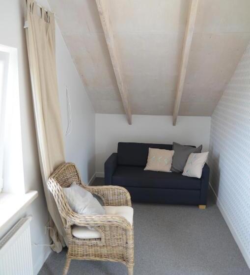 اتاق کلاسیک خانوادگی, Sakà Vacation House