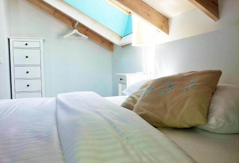 اتاق کلاسیک خانوادگی, Sakà Vacation House