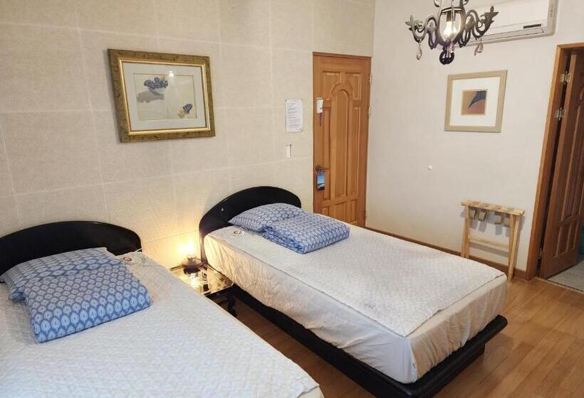 اتاق استاندارد, Tong Stay