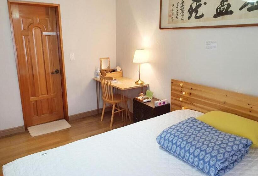 اتاق سوپریور یک تخته, Tong Stay