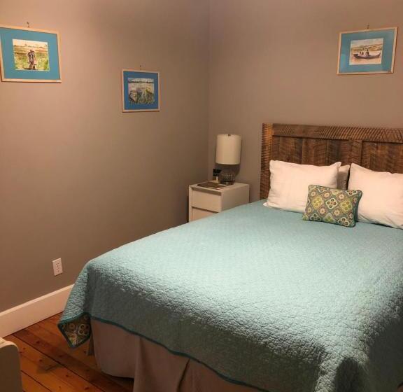 Номер Стандарт, Auberge D Anjou Cocooning Café