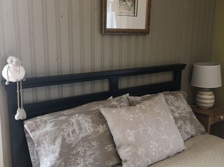 Семейный Номер, Auberge D Anjou Cocooning Café