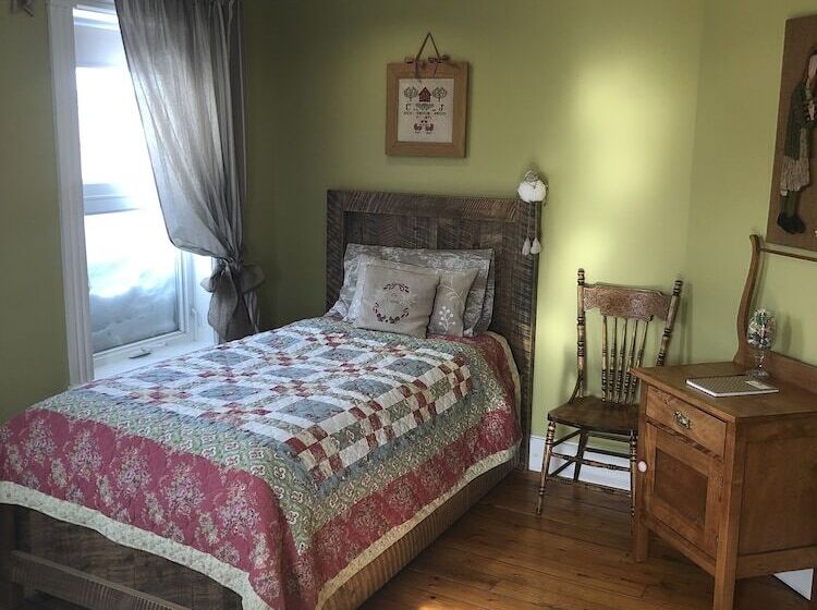 Семейный Номер, Auberge D Anjou Cocooning Café