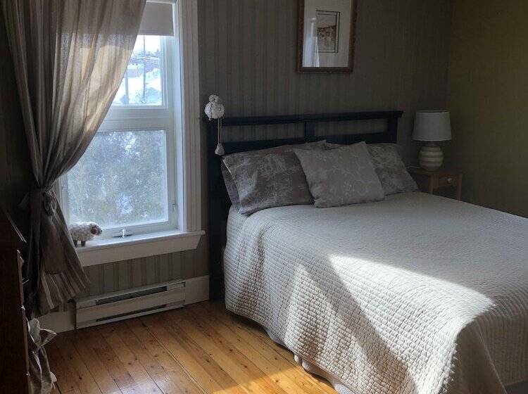 ファミリールーム, Auberge D Anjou Cocooning Café