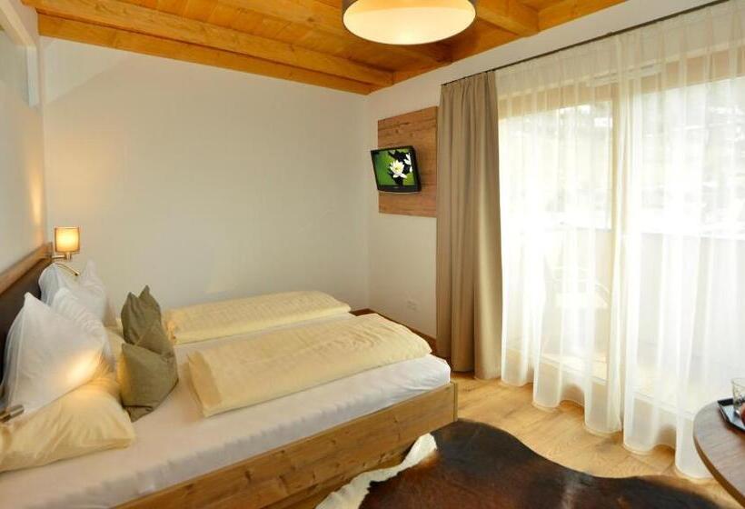 חדר סטנדרט לשלושה, Gasthof Hirschen