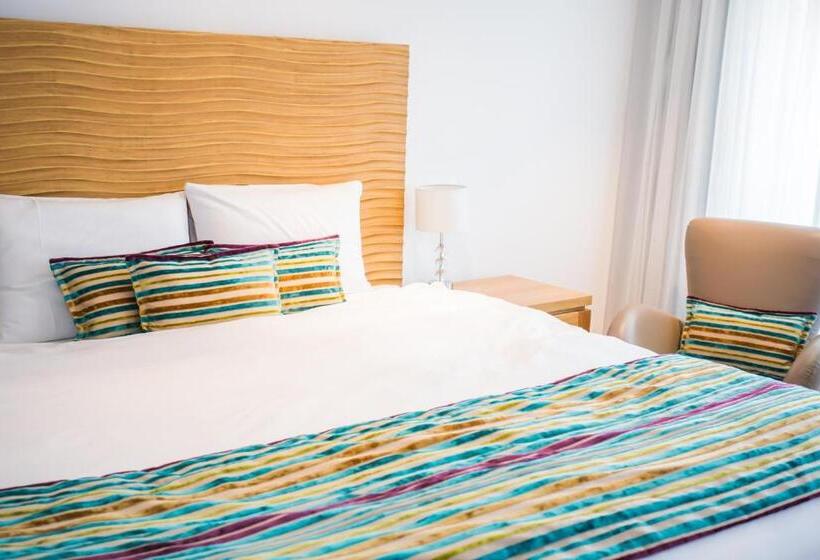 غرفة سوبيريور إطلالة على البحيرة, Guest House Le Charlot