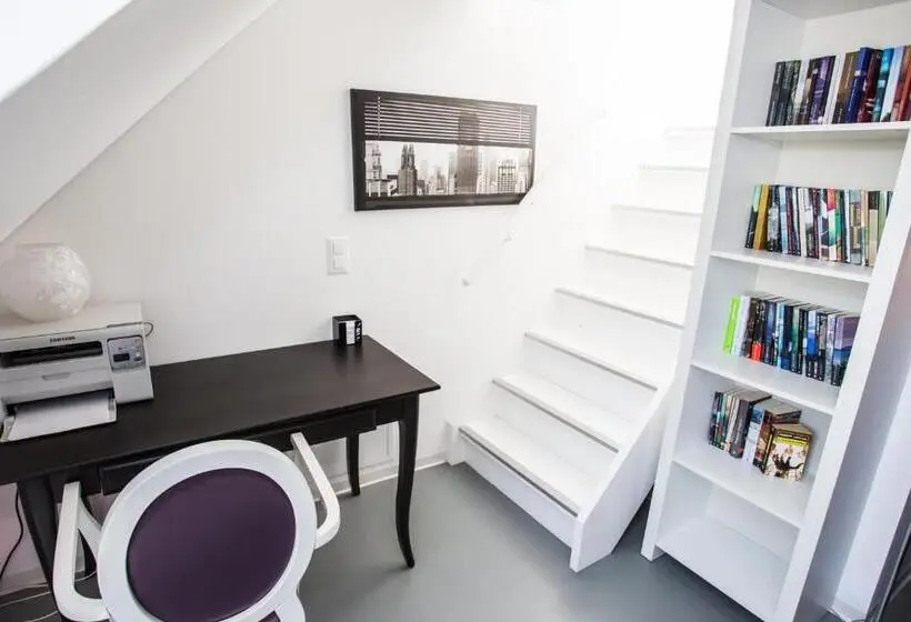 1ベッドルームドゥプレックスアパートメント, Guest House Le Charlot