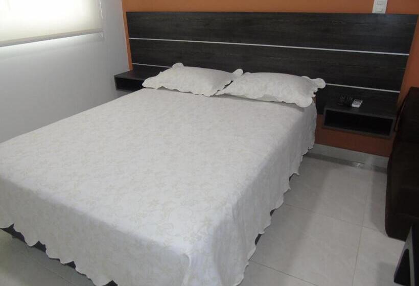 استودیوی استاندارد, Villa San Miguel