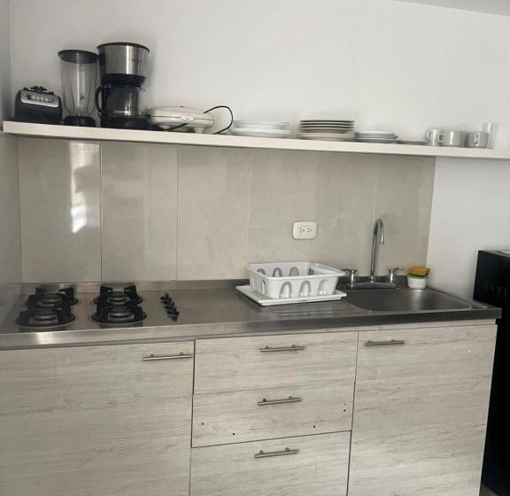 استودیو خانوادگی, Villa San Miguel