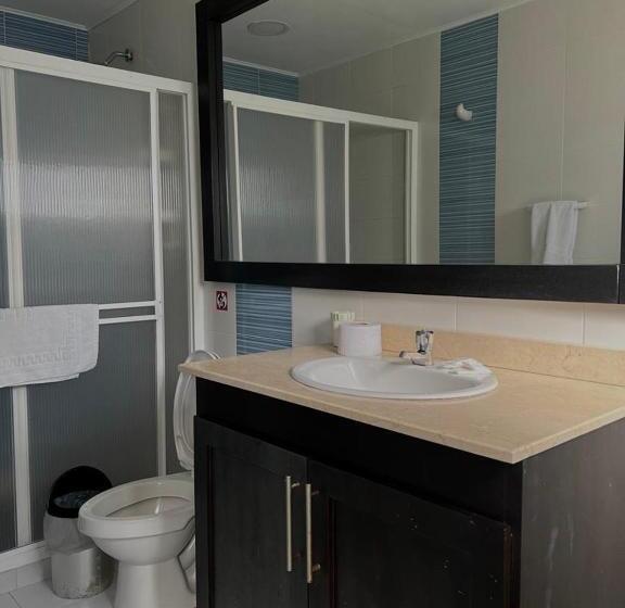 استودیو خانوادگی, Villa San Miguel