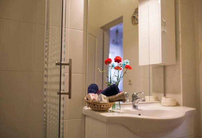 Апартаменты 1 Спальня, Ludo Apartman Hotel & Spa
