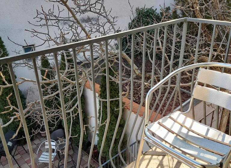 شقة غرفة واحدة, Pannonia Rooms And Apartments