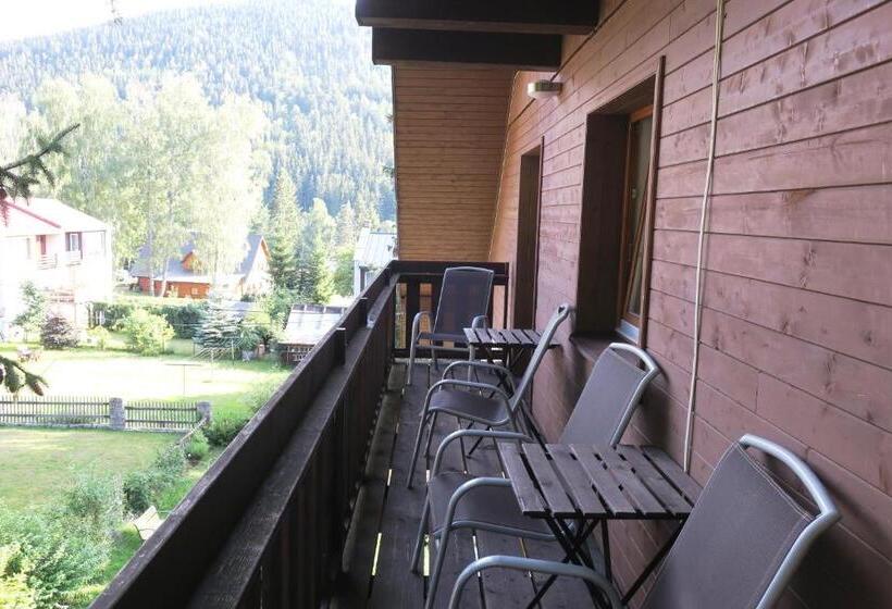 스탠다드 트리플 룸, Chalet Hřebenka