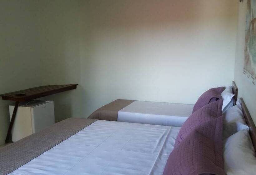 اتاق استاندارد سه نفره, Pousada Coral De Fogo