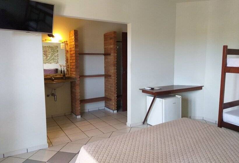 اتاق سوپریور سه تخته, Pousada Coral De Fogo