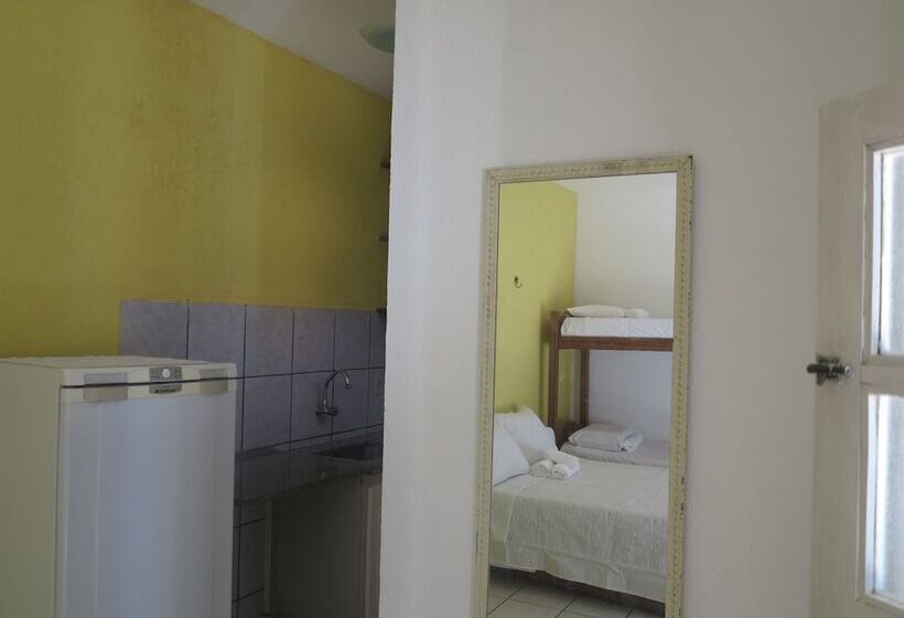 家庭间, Pousada Pé Na Areia