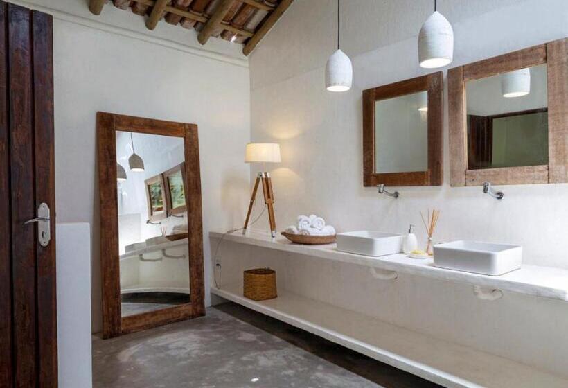 带大床的高级房间, Pousada Seis E Meia