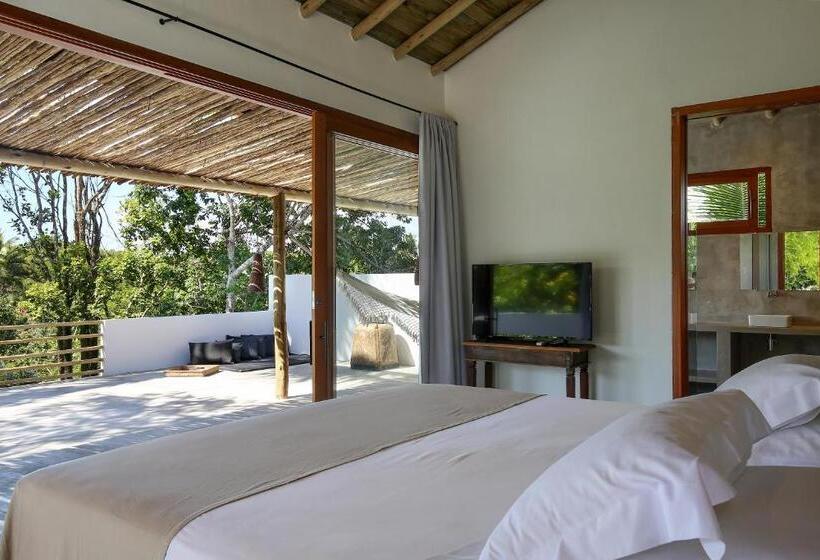 带大床的豪华间, Pousada Seis E Meia