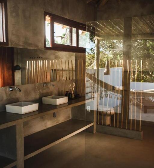 带大床的豪华间, Pousada Seis E Meia