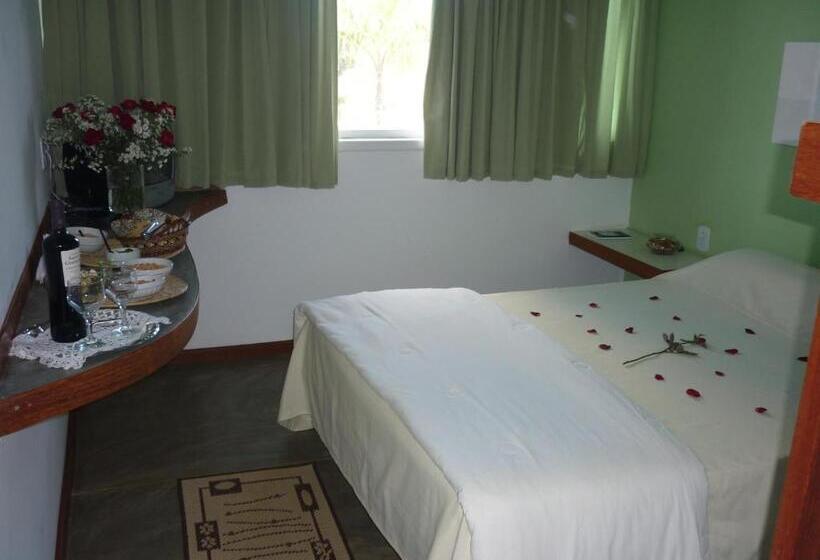 Трехместный Номер Стандарт Вид на Сад, Pousada Verbicaro