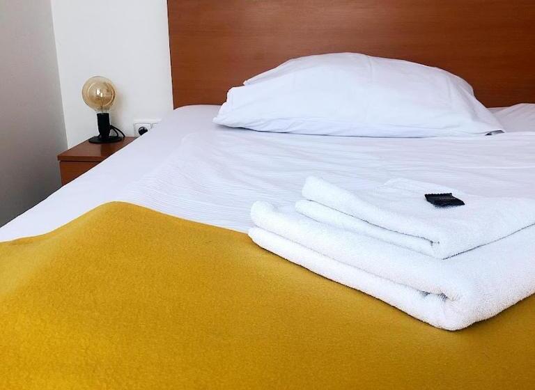 标准单人间, Pension U Jakuba