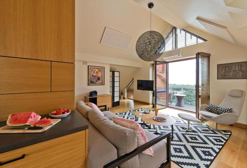 1 Bedroom Penthouse Apartment, Visit Nida Apartments