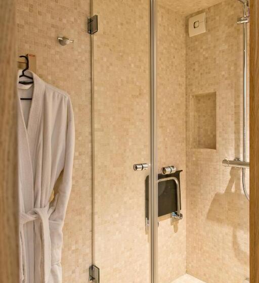 1 Bedroom Penthouse Apartment, Visit Nida Apartments