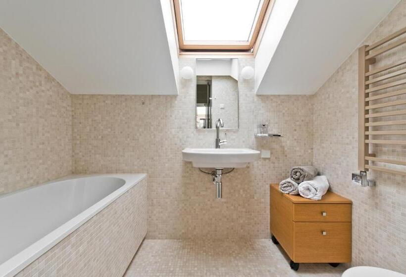 1 Bedroom Penthouse Apartment, Visit Nida Apartments