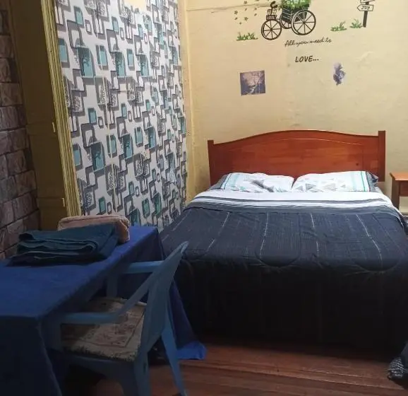 اتاق استاندارد با سرویس بهداشتی مشترک, Hostal Del Gato