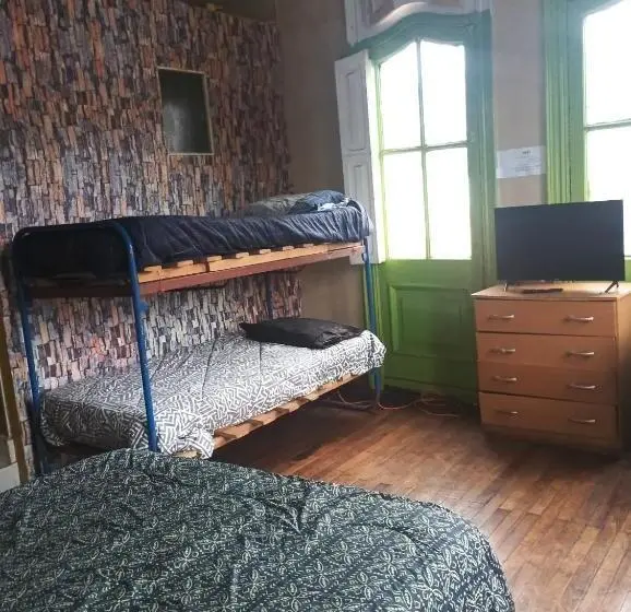 اتاق استاندارد سه نفره, Hostal Del Gato