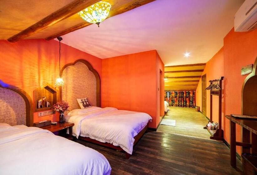 スタンダードトリプルルーム, Zhangjiajie Highlights Guesthouse