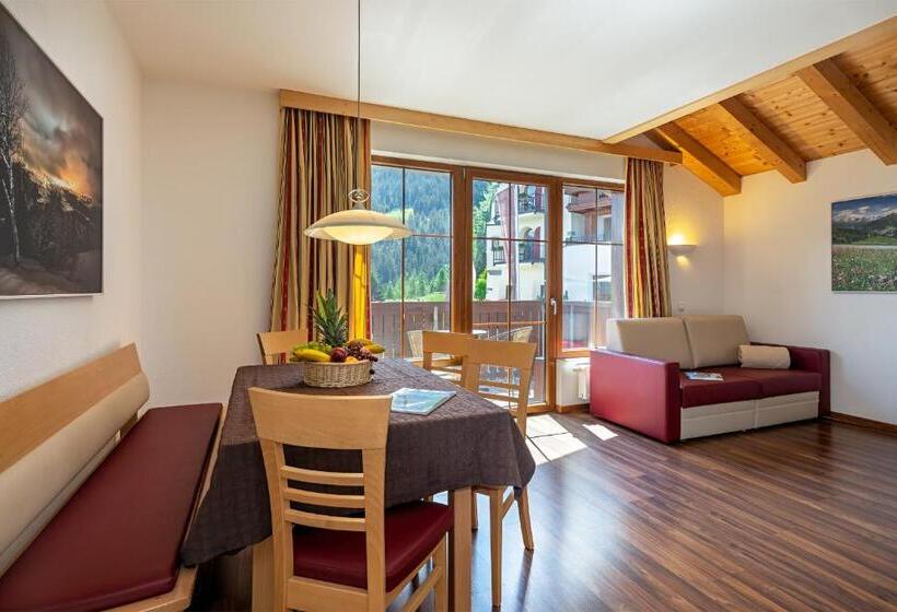 آپارتمان 2 خوابه, Apart Hotel Aurora Fiss